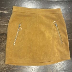 forever 21 | dark mustard skirt